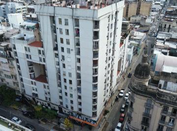 Departamento · 65m² · 4 Ambientes · Departamento 2 Dorm. con Balcón en Alvear 221