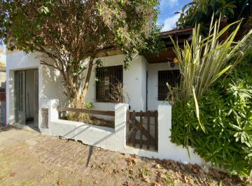 Casa de 3 ambientes, La Plata · Casa en Venta, 2 Dorm., Cochera, Jardin, Los Hornos