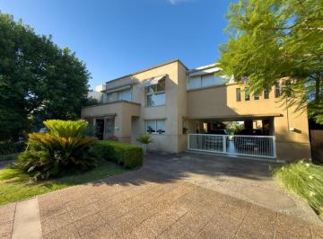 Casa · 866m² · 6 Ambientes · Casa en Venta Apta Banco Ubicada en Barrio Cerrado San Joaquin I - 139 Esq 485 - J. Gorina - La Plata