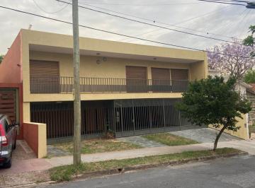 Casa de 10 ambientes, Córdoba · Se Vende Hermosa Casa + Dpto + Estudio en B° P. Velez Sarsfield