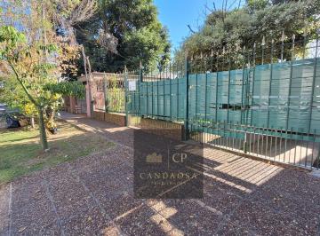 Casa · 121m² · 4 Ambientes · 4 Cocheras · Rbs. Casa Apta Credito, Villa de Mayo, Malvinas Arg.