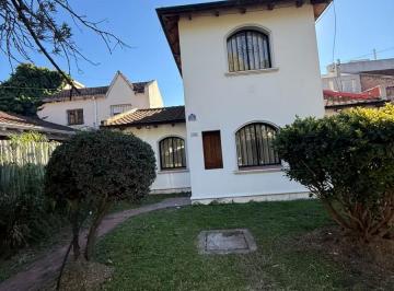 Casa · 5 Ambientes · Casa en Bahia Blanca