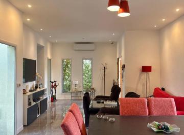 Casa de 5 ambientes, Pilar · Venta Hermosa Casa 3 Dorm. Barrio Santa Guadalupe Pilar del Este.