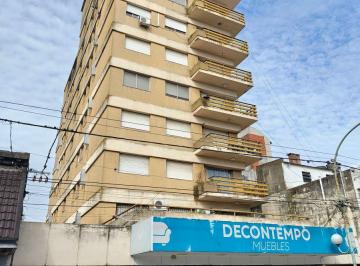 Departamento de 3 ambientes, Zárate · Amplio 3 Ambientes con Vista en Excelente Ubicación - ¡Precio Inmejorable!