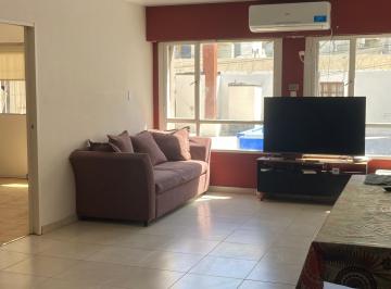 Casa de 4 ambientes, Comodoro Rivadavia · Casa de 2 Dorm. Sobre Sarmiento | Living Amplio y Patio