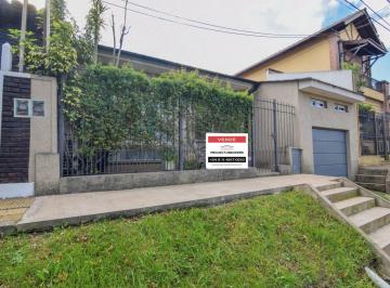 Casa de 3 ambientes, Morón · Casa Completamente Actualizada en Castelar Norte