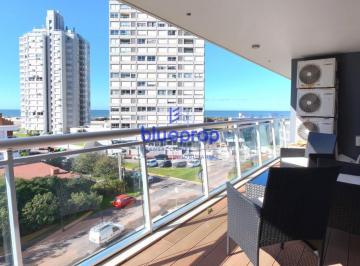 Foto1 · Apartamento en Venta de 3 Dorm. a 200 m del Mar en Playa Brava. Conectividad Total a Toda