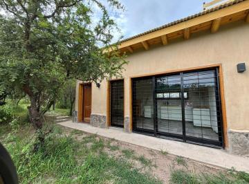 Casa de 4 ambientes, Villa Los Aromos · Casa Ecológica en Villa Los Aromos