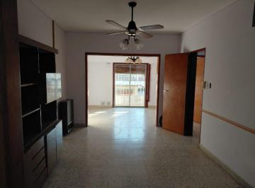 Departamento de 5 ambientes, Neuquén · Alquiler – Amplio Departamento en Zona Centro Oeste
