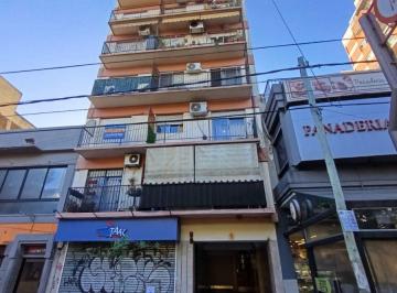 Departamento de 2 ambientes, La Matanza · En Alquiler Depto. 2 Amb. Amplio, Ramos Mejia Centro a Dos Cuadras de La Estación