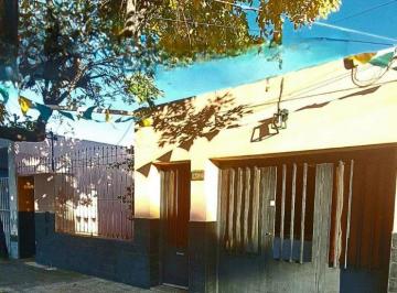 Casa de 4 ambientes, Rosario · Nuestra Señora del Rosario 3361 - Venta - Casa 2 Dorm.
