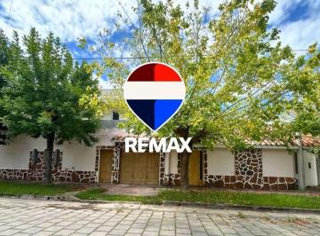 Casa · 100m² · 4 Ambientes · Casa en Venta Los Pinos 2 Dorm Apta Credito