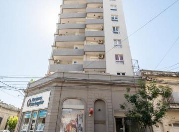Garage · 12m² · Cochera a La Venta en Urquiza Esquina La Rioja
