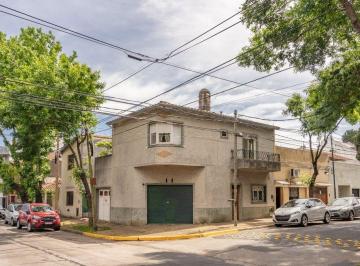 Casa · 112m² · 4 Ambientes · 1 Cochera · Venta Casa 4 Amb Patio Terraza Coch y Local Olivos