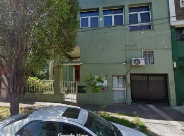 Casa · 380m² · 8 Ambientes · 3 Cocheras · Propiedad Importante en Candioti.