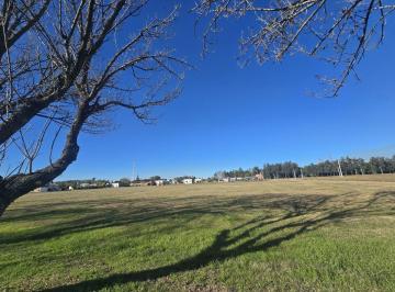 Terreno · 440m² · Se Vende Lote en Los Laureles. en Esquina