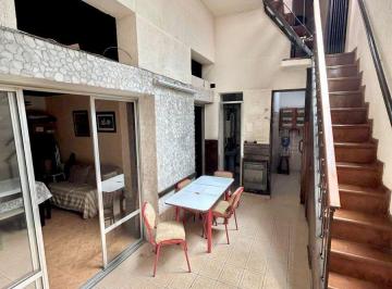 PH · 98m² · 3 Ambientes · Venta PH 3 Amb - Terraza - Quincho - Caballito