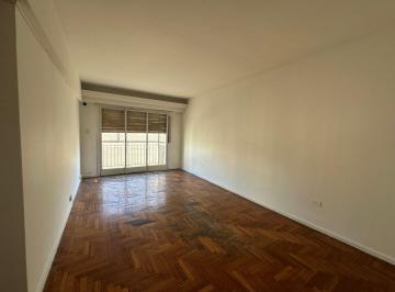 Departamento · 77m² · 4 Ambientes · Venta Depto Semipiso 4 Amb C/ Balcon Caballito