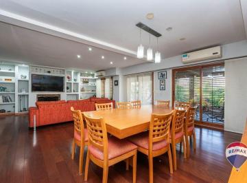 Casa · 380m² · 7 Ambientes · 2 Cocheras · Venta Casa 7 Amb Ascensor Pileta Parque Patricios