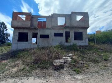 Casa · 130m² · 6 Ambientes · Oportunidad Estancia Vieja Duplex en Contruccion