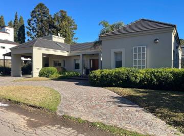Casa · 156m² · 4 Ambientes · 2 Cocheras · Casa 4 Amb Country Club Pr Loma Verde - Apt Credito