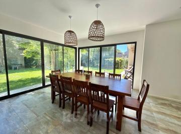 Casa · 197m² · 6 Ambientes · 2 Cocheras · Venta Casa Pilar - Sausalito - Financ - Prop. Parte Pago