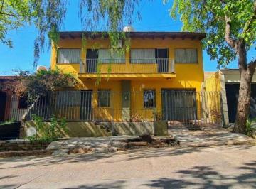 Casa · 140m² · 6 Ambientes · 1 Cochera · Venta Casa B° Reconquista 3 Dorm Pileta - Mendoza