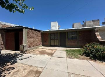 Casa · 152m² · 6 Ambientes · 1 Cochera · Venta Casa en Villanueva con Departamento