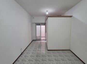 Departamento de 1 ambiente, Villa Crespo · Monoambiente con Patio en Av Corrientes Dueño