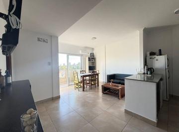 Departamento · 63m² · 3 Ambientes · Departamento en Venta 2 Dorm. B° Candioti