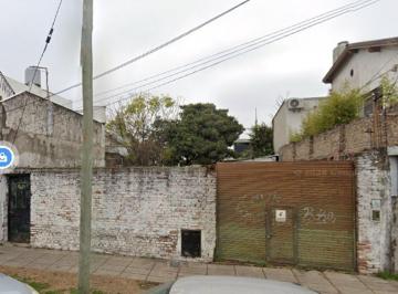 Terreno · 233m² · Venta de Lote Al Frente José León Suarez