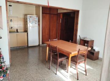 Casa · 263m² · 5 Ambientes · 1 Cochera · Casa, Departamento y Galpon en Venta en La Plata