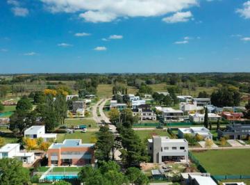 Terreno · 1348m² · Terreno en Venta La Plata