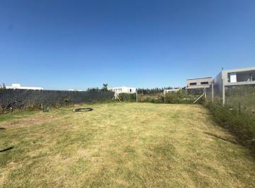 Terreno · 652m² · Lote en Venta en El Quimilar con Construccion