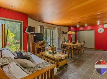 Casa · 123m² · 4 Ambientes · 2 Cocheras · Casa en Venta en Gonnet La Plata