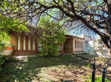 Casa · 173m² · 6 Ambientes · 2 Cocheras · Venta Casa Esq 3 Dorm Gran Parque - San Salvador