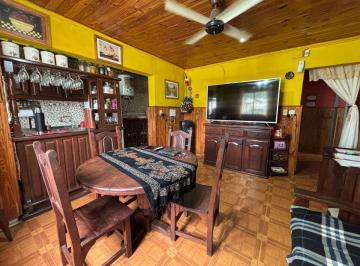 Casa · 165m² · 6 Ambientes · 1 Cochera · Venta / Casa / 2 Dorm. / Rafaela