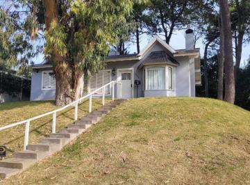 Casa · 88m² · 3 Ambientes · 1 Cochera · Casa Alquiler Anual en Pinamar de 3 Ambientes