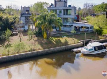 Casa · 500m² · 7 Ambientes · 2 Cocheras · Venta Casa 500 m² Barrio Jardin Nautico
