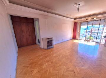 Departamento · 48m² · 2 Ambientes · 1 Cochera · Venta 2 Amb C/cochera Luz Lavadero Velez Sarfield