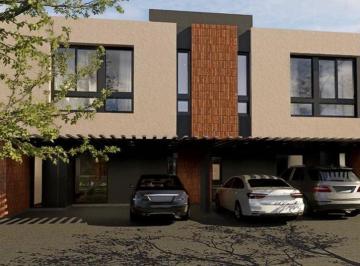 Casa · 140m² · 5 Ambientes · 2 Cocheras · Venta Duplex 3 Dorm. Brisas Manantiales Cba