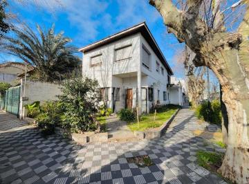 Terreno · 230m² · Lote Para Desarrollo en Victoria