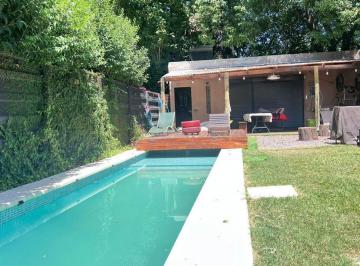 Casa · 40m² · 1 Ambiente · 1 Cochera · Venta Casa Quinta en Manzanares