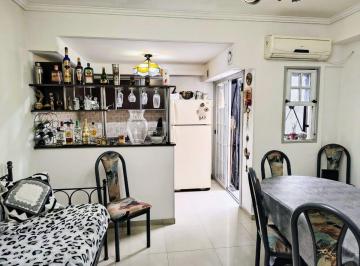 PH · 46m² · 2 Ambientes · Venta PH 2 Ambientes con Patio Barrio Naon