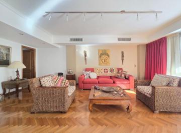 Departamento · 157m² · 5 Ambientes · 2 Cocheras · Venta Departamento 5 Ambientes Castelar Centro