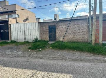 Terreno · 600m² · Lote en Venta La Plata con Construccion a Terminar