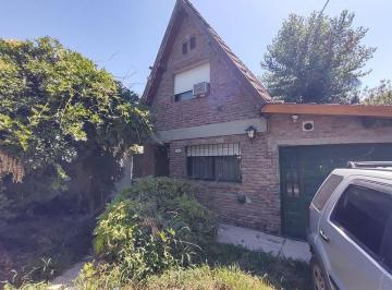 Casa · 51m² · 3 Ambientes · 1 Cochera · Venta Casa 3 Ambientes Jardin Cochera Pilar
