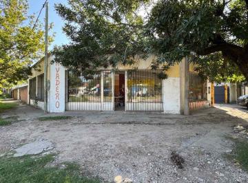 Local comercial · 135m² · 1 Cochera · Se Vende Local Comercial en Santo Tome