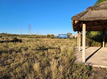 Terreno · 1270m² · Venta de Terreno con Quincho - Las Compuertas