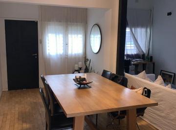 Casa · 175m² · 7 Ambientes · Casa en Nueva Cordoba 2 Plantas 6 Dorm.